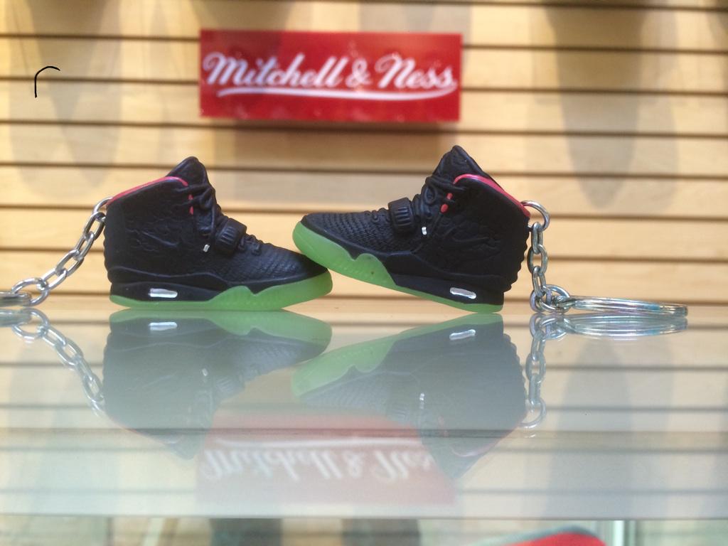 atbboston's tweet image. Air Yeezy 2 3D Keychains! 1 for $15, 2 for $25. #airyeezy #yeezy2 #3dkeychain #sneakerkeychain #yeezykeychain