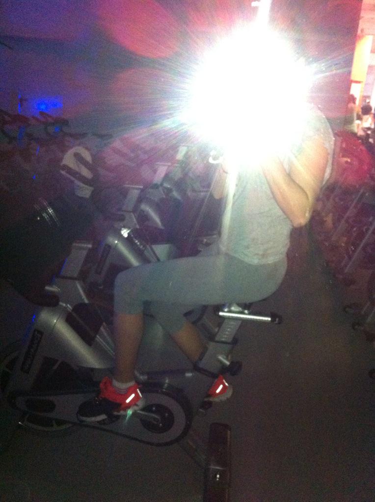 miriamgomarin's tweet photo. Un poco de ciclo para este cuerpecito..!! #vidasaludable 😊 http://t.co/9UxpdnhxNu