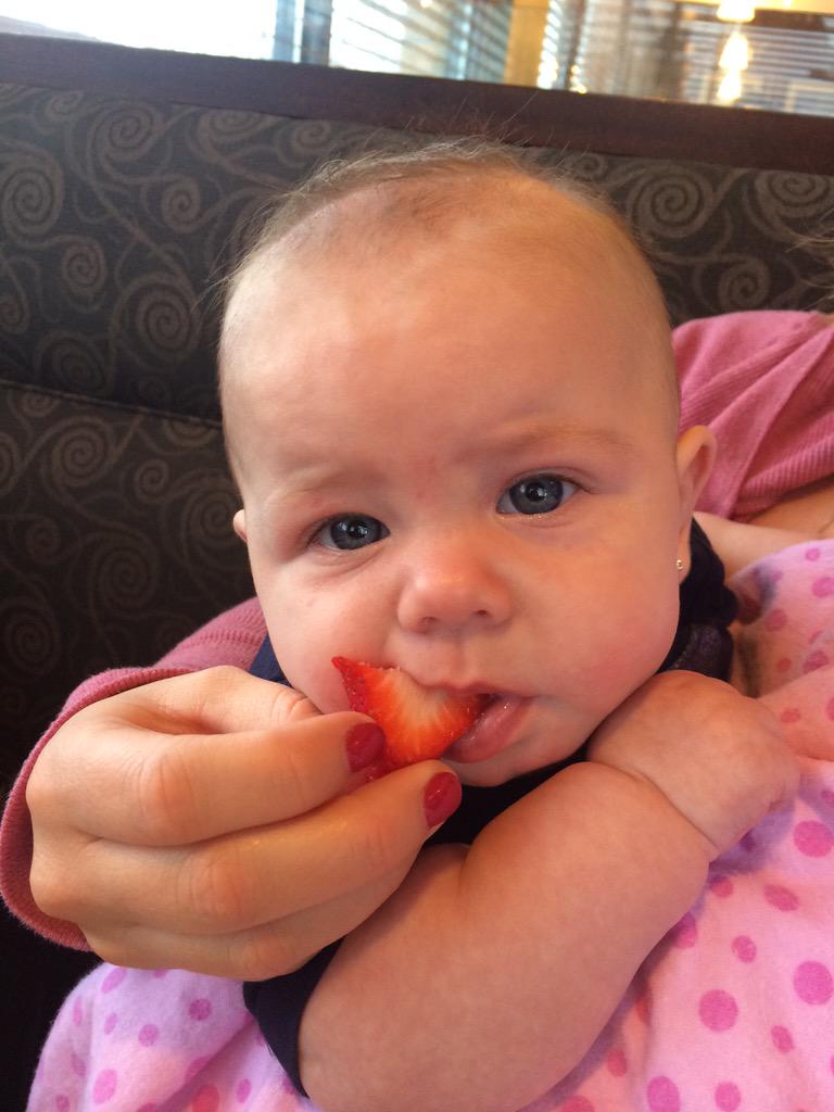 rachelle_jaylyn's tweet photo. My little bug loves #fruit #babyskylar #healthybabe #healthylife #nutrition teach them young 🍓 http://t.co/rZezSmHpwf