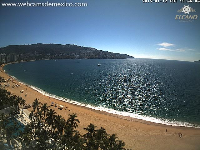 Hermosa tarde soleada en #Acapulco. 28° C en este momento. Vista <a href="/hotelelcano/">Hotel Elcano</a>
