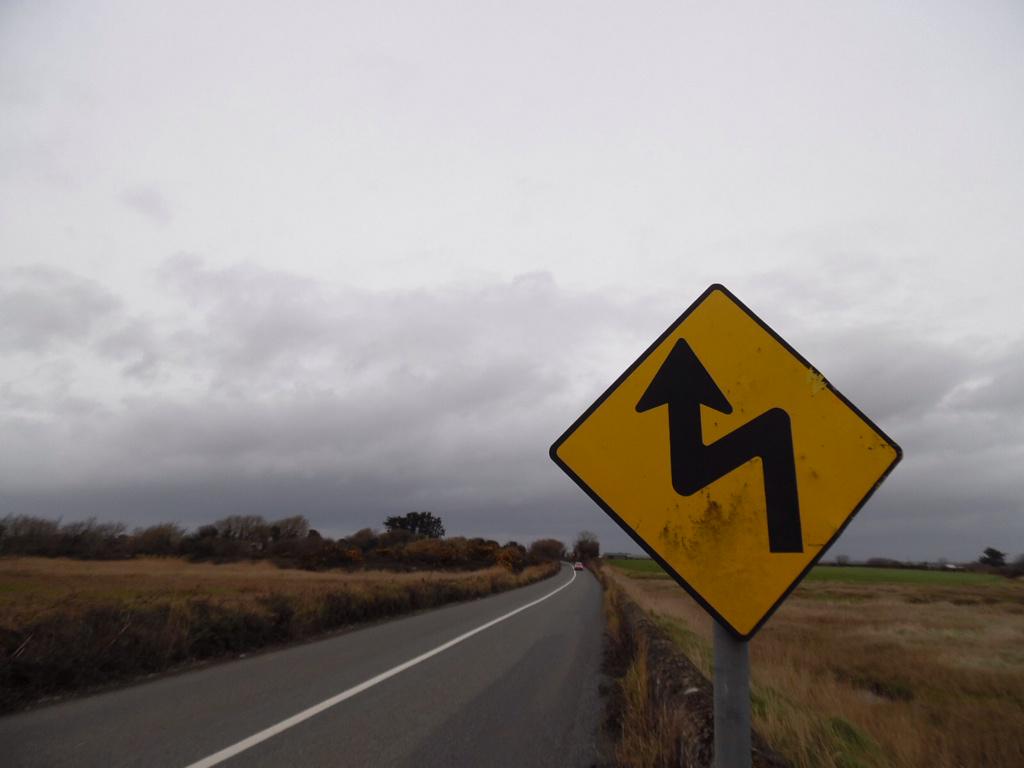 ArcherValerie's tweet photo. On the way to work today 
Telling me I've got corners on a straight road ... Lol 
#JustSoIrish
#onlyinireland 😂😂😩 http://t.co/YOGqe0v6jV
