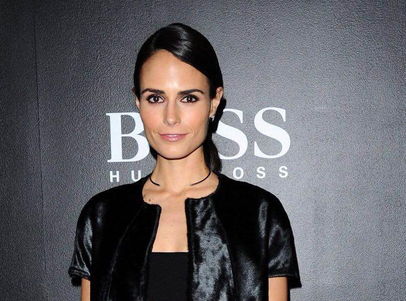 VeraWang's tweet photo. More Globes Weekend Style: @JordanaBrewster in #VeraSpring15 at @wmag's #ShootingStars opening http://t.co/aKZplwjasy http://t.co/mvcUj4lzbp