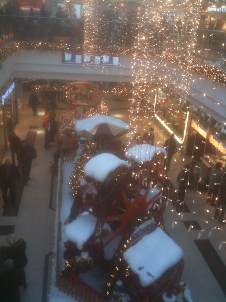 TuChauPham's tweet photo. winter in Germany http://t.co/nRLlkeTr6z