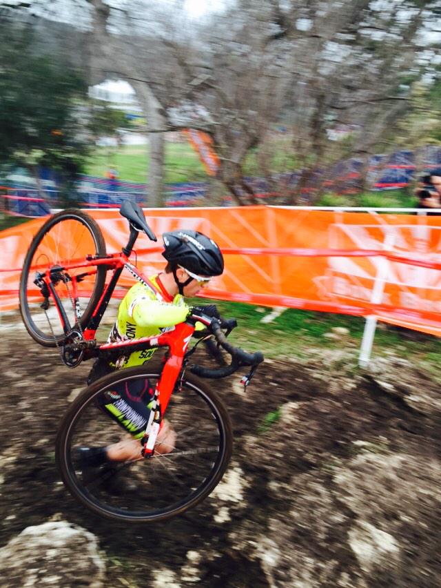 Mike_Geeee's tweet image. Skyler up the stairs. He keeps riding what the others are running. #likeapro @skylermackey @PedalMack @TeamSoundpony