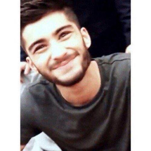 travisspidge's tweet photo. Happy bday to my fav man 💕💗 #HappyBirthdayZayn http://t.co/3uviQg3PpK