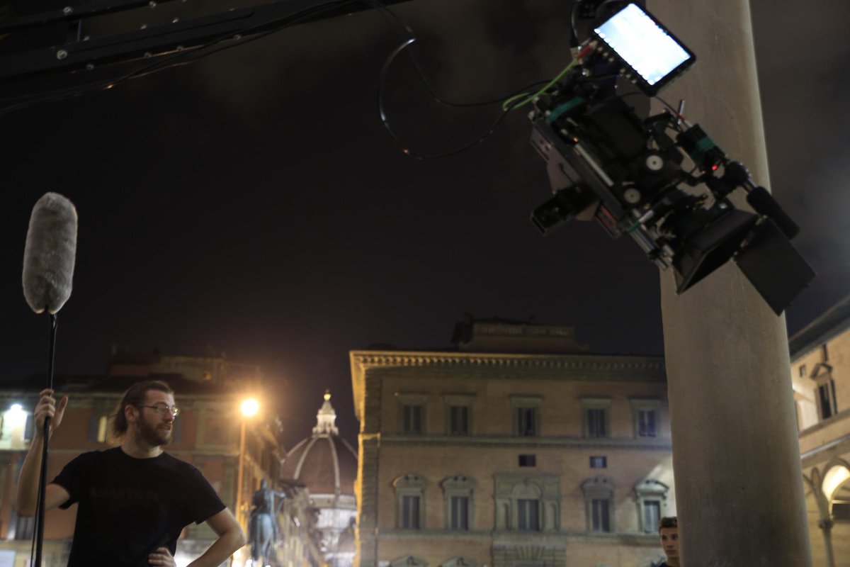 dal set #TheEmployee, l'ultimo set <a href="/BlackOaksPic/">Black Oaks Pictures</a>