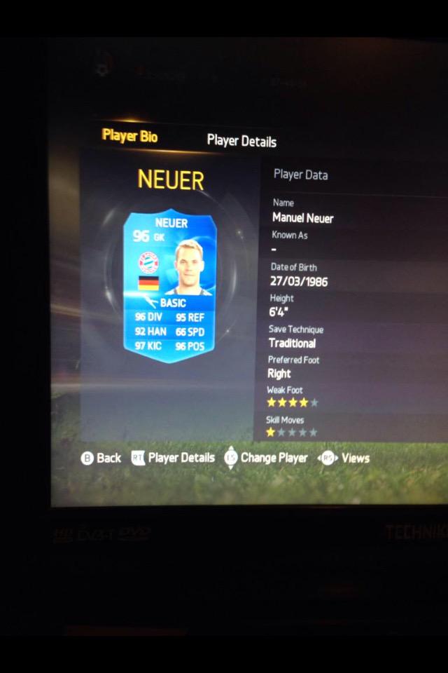 mkcoinselling's tweet image. If you want a chance of winning NEUER TOTY on ps and Xbox just RT follow us an follow @DMXBookies