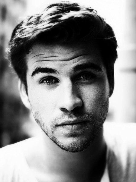 Happy 25th Birthday, Liam Hemsworth!  