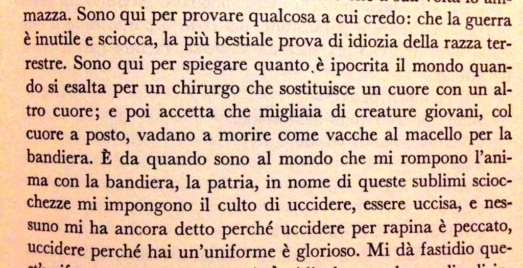 Sbrinb1's tweet photo. La amo sempre di più #raccontidiguerra #vietnam #fallacci http://t.co/YChJ2gPhjy