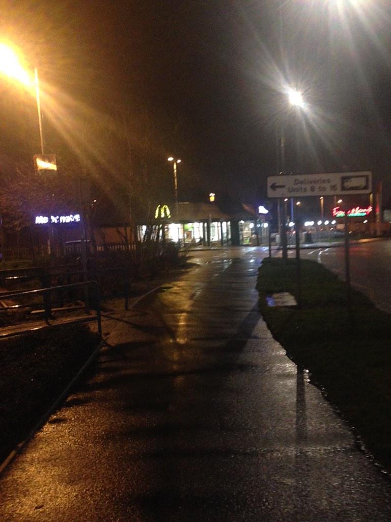 PawsPlastered's tweet photo. We have now walked past all 4 mcdonalds in Telford and not had one #watchingthefigure http://t.co/YRtqZrK3f1