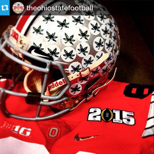 OhioStAthletics's tweet image. Wardrobe is ready. Almost SHOWTIME! #GoBucks #UOvsOSU @CFBPlayoff