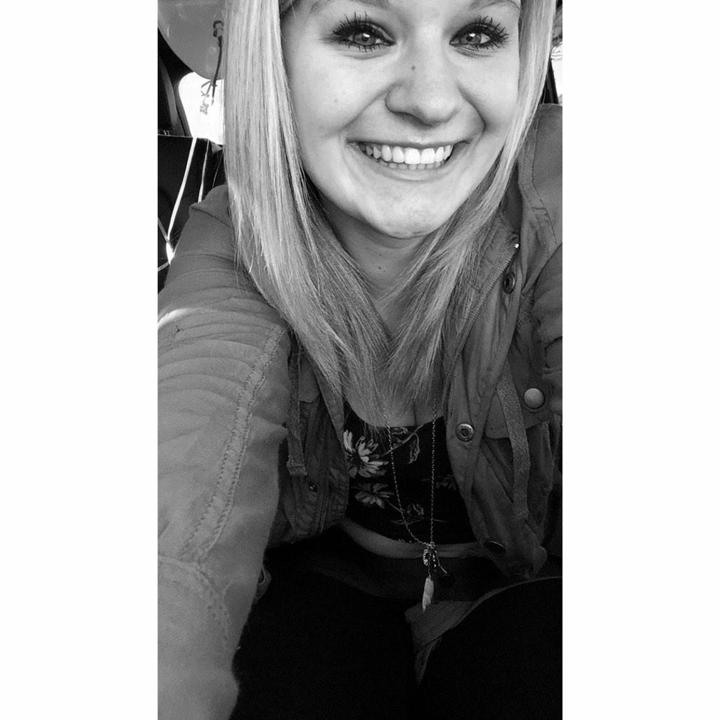 kenzie_heggie's tweet photo. 👑💖💎 http://t.co/sn4cJntNR7