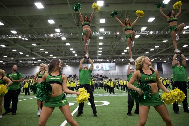 IsTheWeekend's tweet image. #OregonDucks  vs. #OhioStateBuckeyes oregonlive.com/ducks/index.ss…