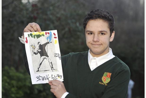 IsTheWeekend's tweet image. #banksy Gives Artwork to Teenager on Train. True or fake?news.artnet.com/in-brief/banks…
