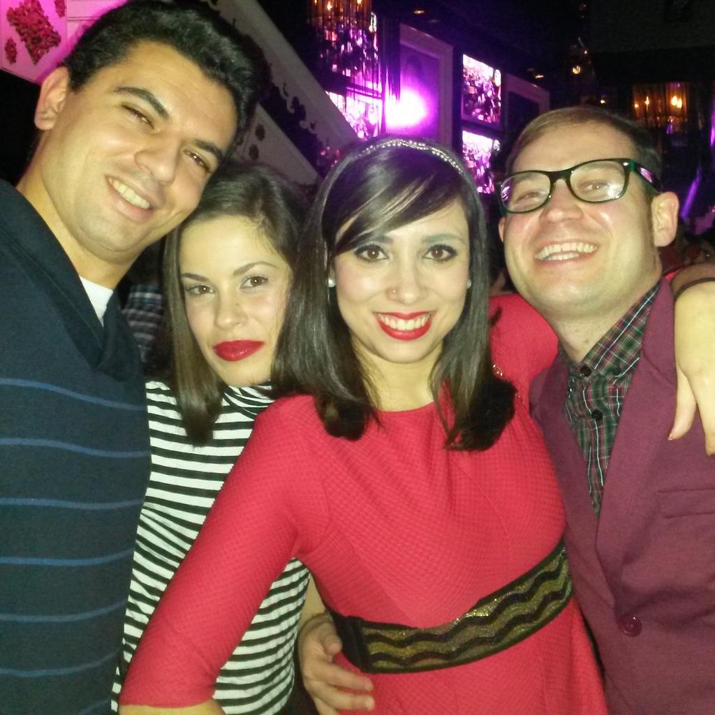 marianosanre83's tweet photo. En el lugar de siempre con la misma gente @Cris_Horri @Andres_GR_ gran sabado gracis a vuestra compañia. http://t.co/9q9K7wjiEb