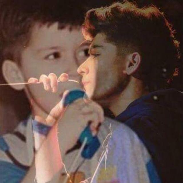  HAPPY BIRTHDAY ZAYN MALIK!!!!!!!
-I LOVE YOU!  