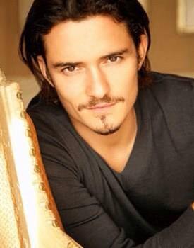 Orlando Bloom 
HAPPY BIRTHDAY TO YOU          