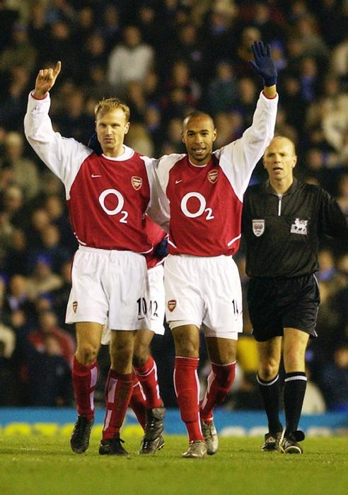 Arsenal_MY's tweet photo. It's 12 years since Thierry Henry scored his 100th goal. #DB10 #TH14 #2Legend #2AwesomePlayer #Arsenal http://t.co/XWYLxIgSQo