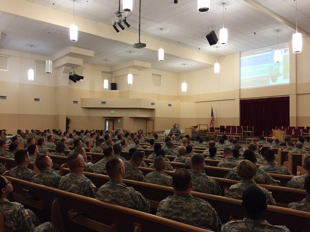 armedthoughts's tweet photo. LTG Perna, Army G-4, conducts a Senior Leader Symposium w/ a full house of logisticians. @RestAssuredPAO @I_Corps http://t.co/OeBNRkNXB8