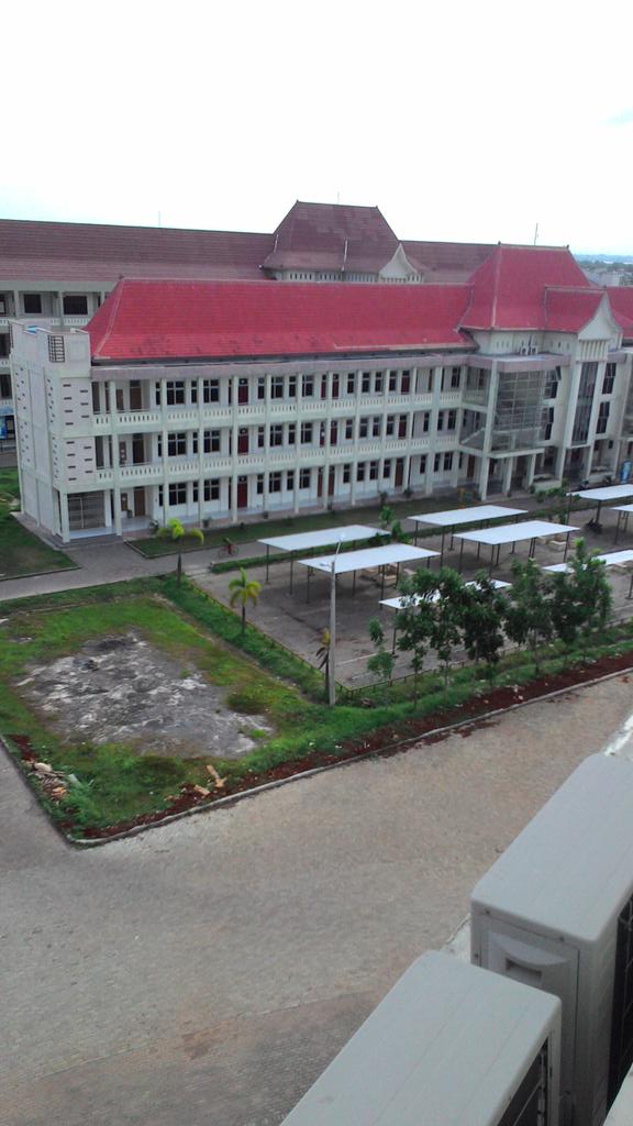 _musrifah's tweet photo. RKB B @UTM_Campus http://t.co/BJN46wwunB