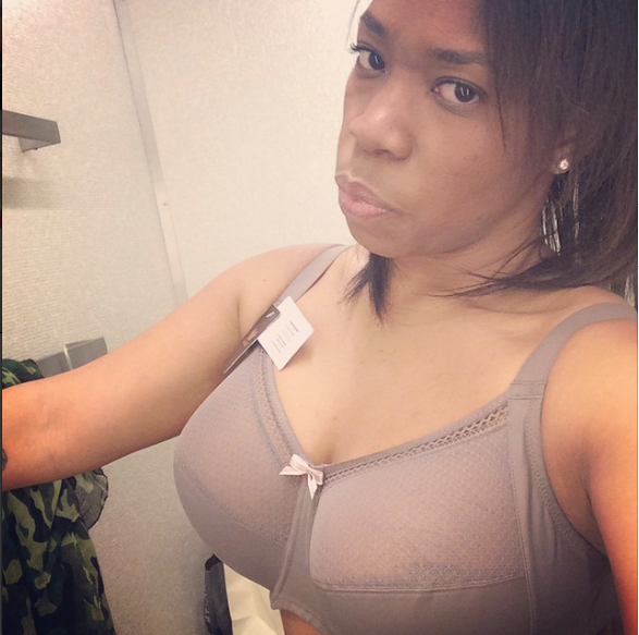 NewYearNewBra's tweet photo. No spillage Monday's!  #newyearnewbra http://t.co/N2BX34OVC7