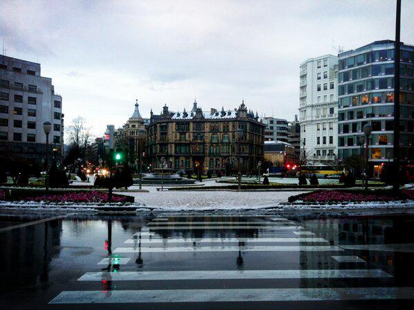 Paisajes_Es's tweet photo. Quien se atreve a decir q Bilbao no es bonito?? http://t.co/yJ6nNIsfiE