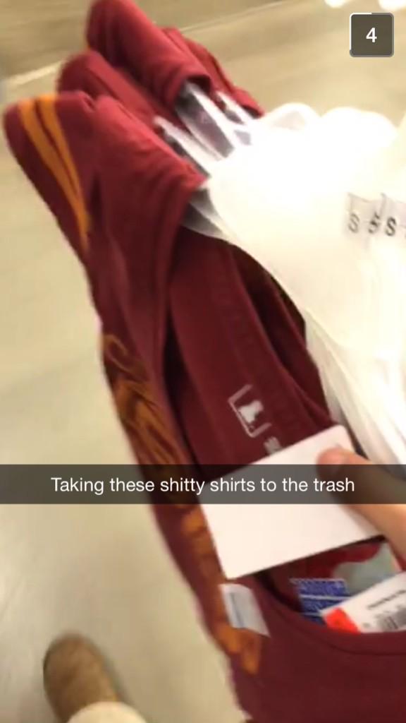 IowaSnaps's tweet image. Meanwhile, at the mall... 

#gohawks #iowasnaps