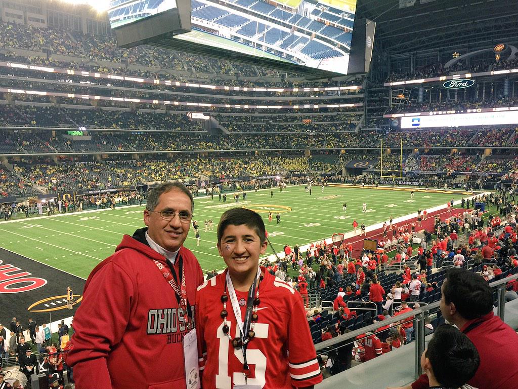 HUEDI's tweet photo. #UOvsOSU  Hom http://t.co/vUTyaASpH7