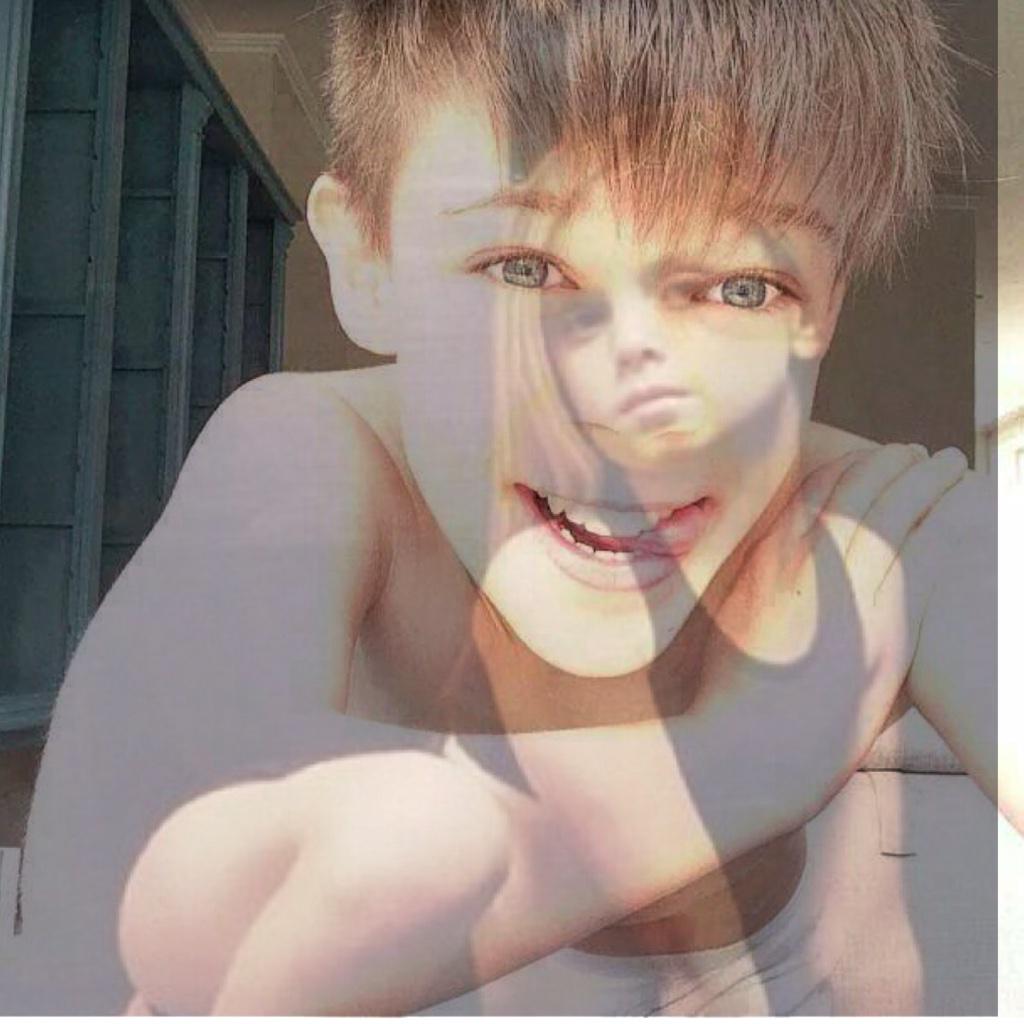 Alexcruz12Cruz's tweet photo. If I Tell You That I Love You?
Att-@Alexcruz12Cruz 
He's Cute But He's Mine http://t.co/EInQkUzhpu