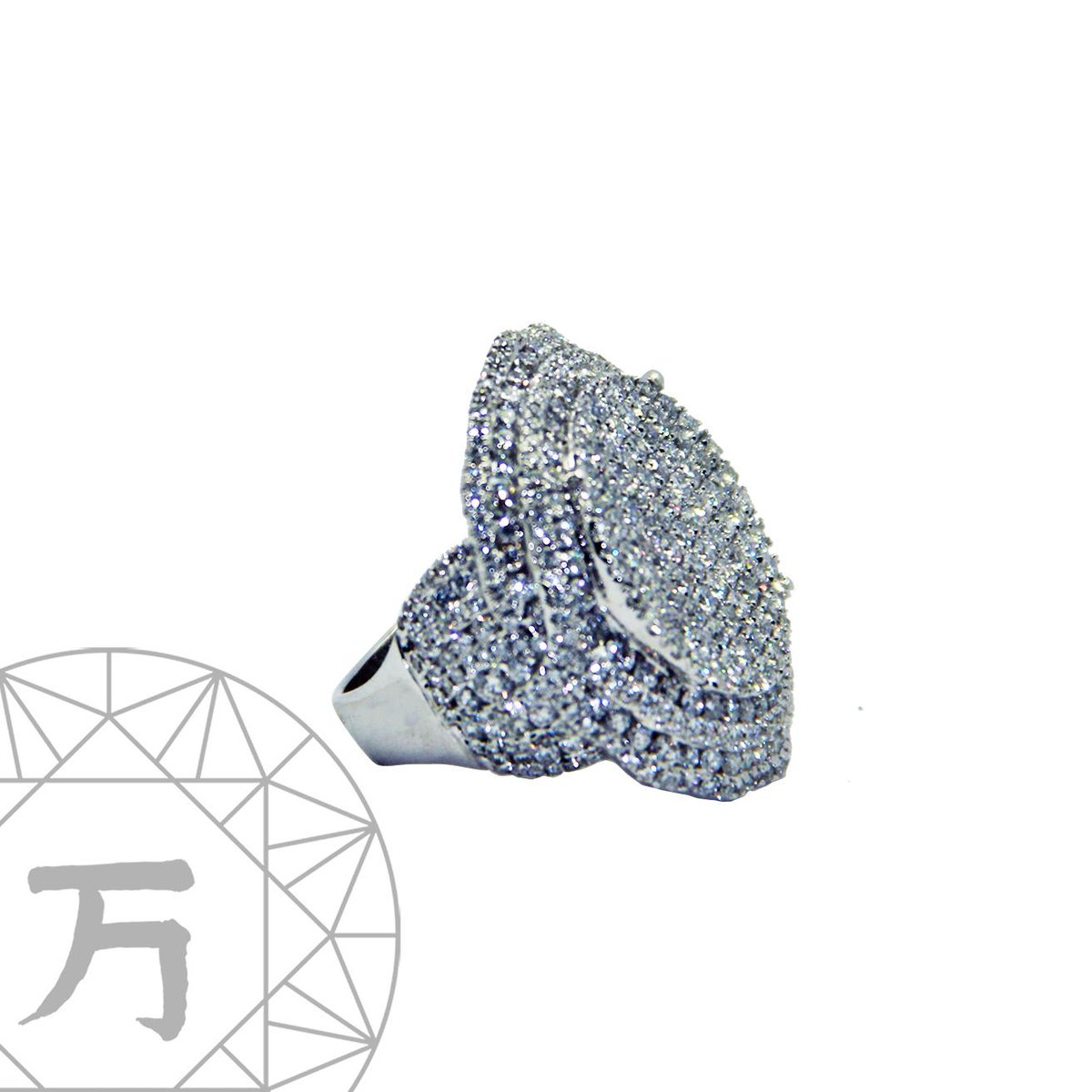 WanSignature's tweet image. #diamond #diamonds #diamondrings #jewelry #luxury #surabaya #indonesia #luxurygoods #luxurylife #giadiamonds