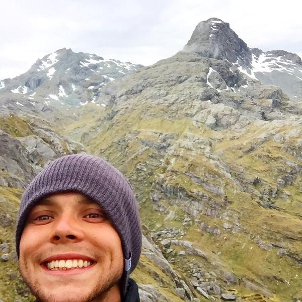 TheIrwin5SOS's tweet photo. Ashton Irwin: the man with the most wonderful smile http://t.co/XEfxvU5P8D