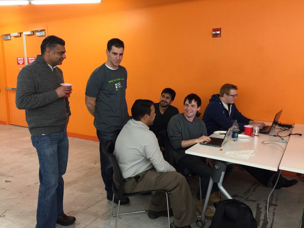 ngChicago's tweet photo. This group is teaching new ngUsers about #AngularJS at our #ngHackNight http://t.co/EzESDdnpn6