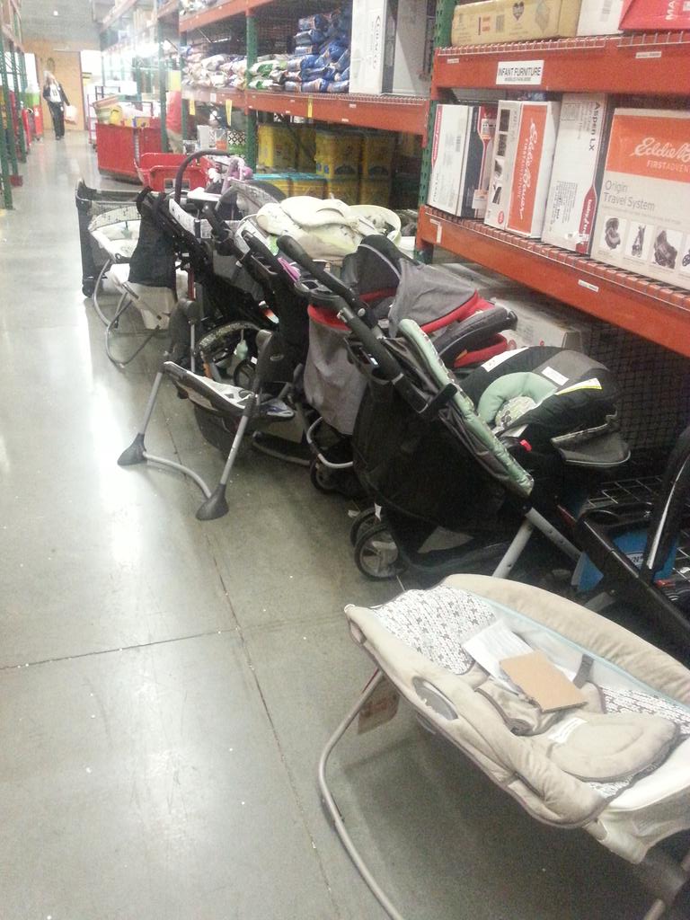 scdenley's tweet photo. Prebuilt all infant displays for plano! Ready to go #PMTsupport #Oneteam #CouldntFitThemAllinPicture http://t.co/1Ld6EXq3cn