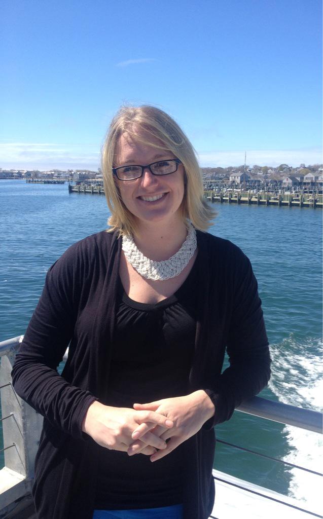 ACKblACKbook's tweet photo. JFK to Shirley Temple to The Rat Pack... @KathrynBrownell talks at @acklibrary on Wednesday! http://t.co/zOlTg2Z3mt http://t.co/Av3c963vpY