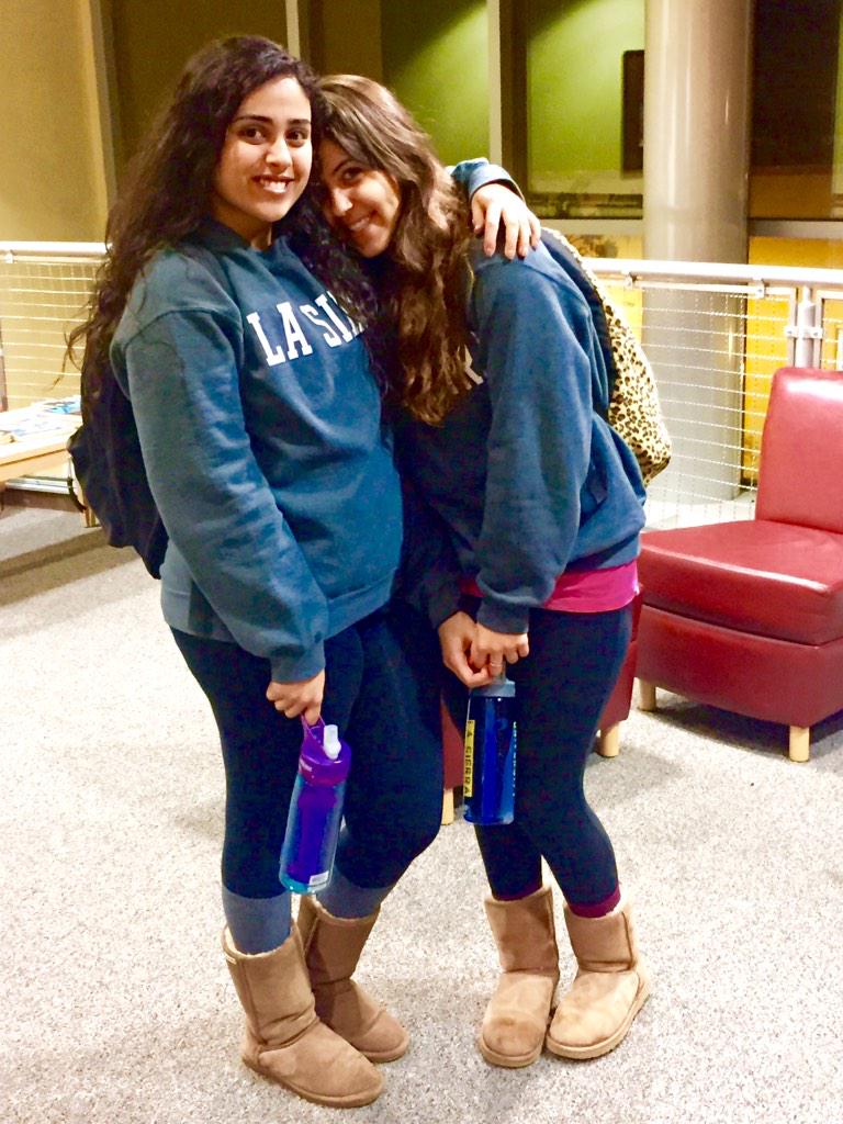 maymay_42's tweet photo. We matched.. Oops ๐๐ #samewaterbottle #sameboots #samesweater #weareone http://t.co/RqKkh6HmE8