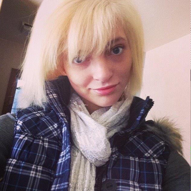 Cblondebary's tweet photo. I miss my long hair. http://t.co/yCdqzWDztk