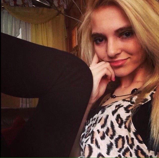 Cblondebary's tweet photo. I like my hair longer. http://t.co/aVmAK8bKLx