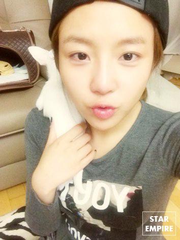 [#예원] 상큼발랄 매력덩어리 예원이와 함께하는 KBSr <김성주의 가요광장>! 즐거운 점심시간을 예원이와 함께하세요💕

#쥬얼리 #김예원 #KBS #라디오 #김성주 #가요광장
