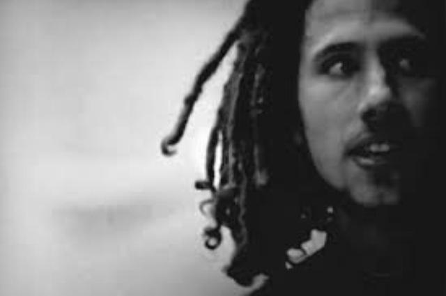 Happy 45th bday to the very talented Zack de la Rocha   
