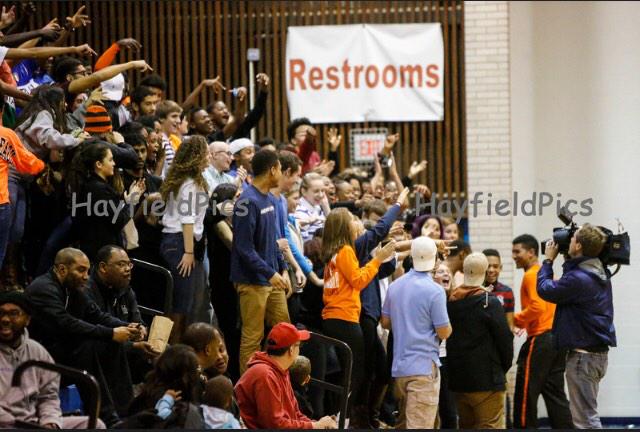 madisonhoilman's tweet photo. BELIEVE THE HYPE😈🙌🔶 #wedoitformrt http://t.co/p1Go8w4p3s