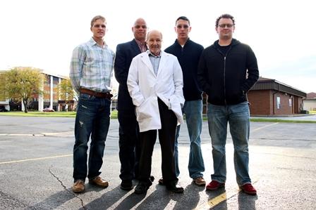 Stacy_4_Health's tweet image. @jessicarichman @eperlste #LifeBrush team. Creating a smart toothbrush for #SmartBrushing.