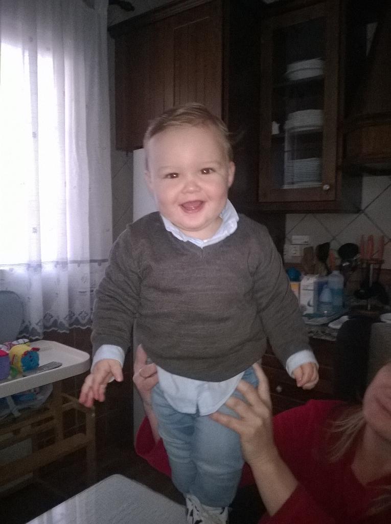 SeilaRubia's tweet photo. Es imposible no estar enamorada de EL 😍 buenos diaas papiitoo @calerizate 😋👶 http://t.co/BCNfR2qiPr