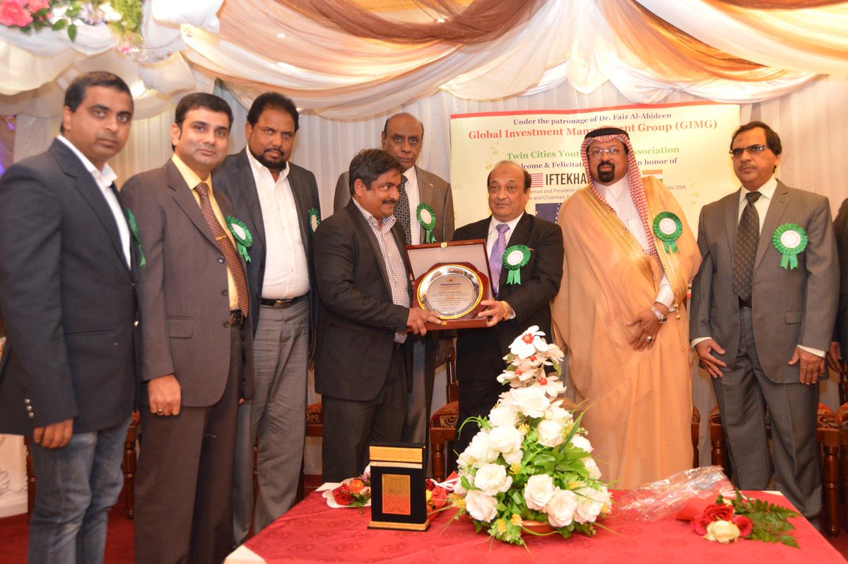 jbrjbn1's tweet photo. Telangana NRI Forum  President Abdul Jabbar Felicitated  Iftekhar Shareef http://t.co/mvWRoLpsBV