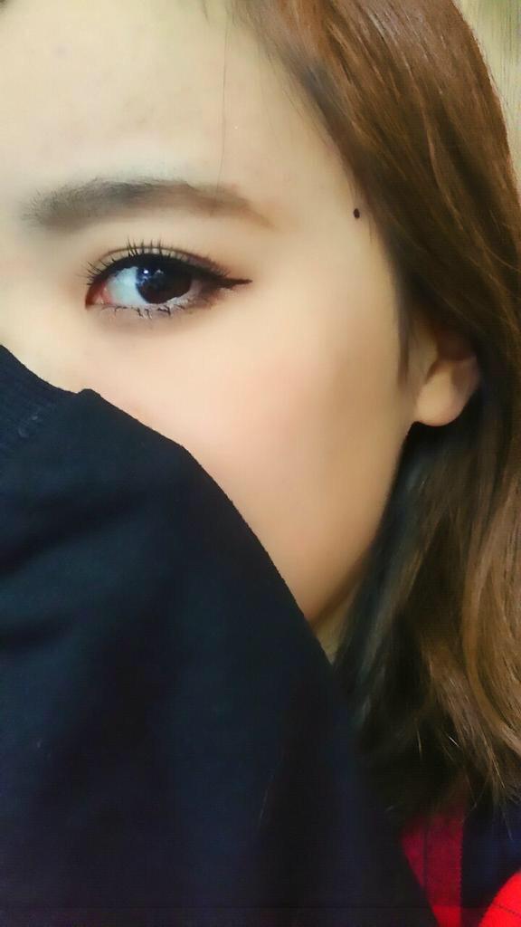 ayaomirinaryu's tweet photo. 2人で真似メイクしてます！
まだ始めたばかりですがこれからどんどんやっていこうと思います！！

よかったらフォローしてください！🙏
#藤井夏恋
#藤井萩花
#鷲尾怜菜
#Eg好きな人RT 
#少しでも似てると思ったらRT http://t.co/Jo3O0ahKhb