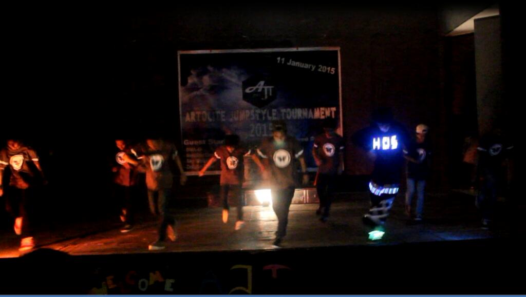 Alive HunterOfShuffle #FHF #AJT15 <a href="/ArtoliteJC/">ARTOLITE JUMP CREW</a>