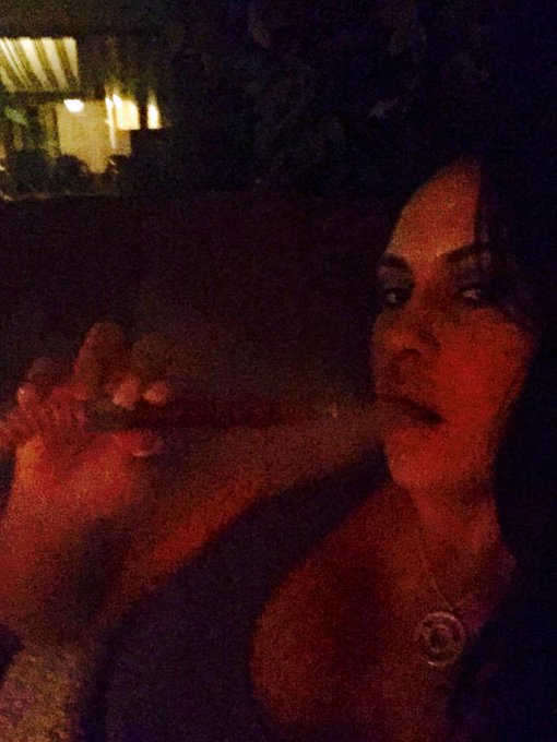 Hookah,wine, candles chillin  watching Shameless ☺️😍💖😴 http://t.co/wf7y3Qk90z<a href="/tag/nofilter"class="tags"><span>#nofilter</span></a>
