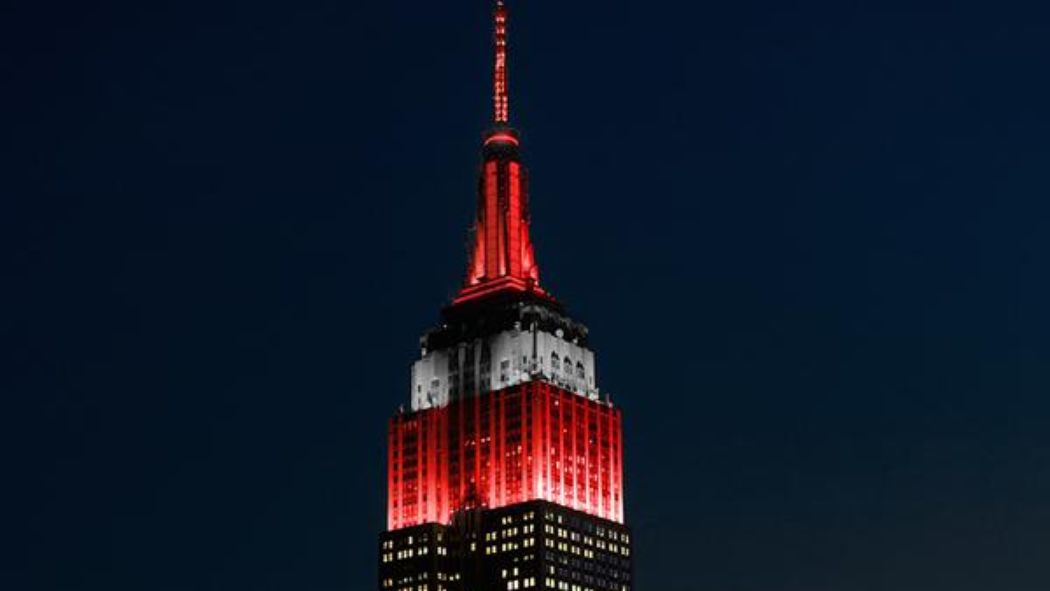 The Empire State building goes scarlet and grey in honor of the champion Buckeyes sbnation.com/e/7300254