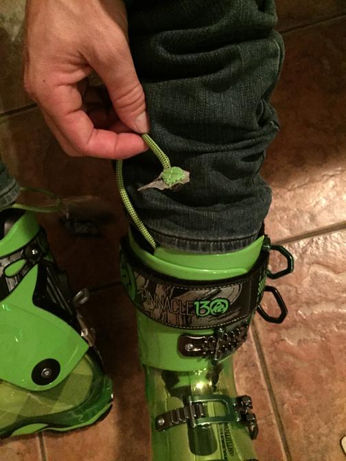 jameswrose's tweet photo. @k2skis : got new boots yesterday.  Then this happened.   Haven't even skied them yet. Should I be worried? http://t.co/xrC0nNKTUf