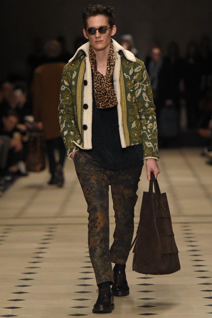 Wwdjapan 速報 バーバリー プローサム 15 16年秋冬ロンドンメンズ 細部までこだわりが光るリュクスな ボヘミアン Http T Co Rkmhm3nxat Burberryprorsum Lcm Http T Co 1shisulabc