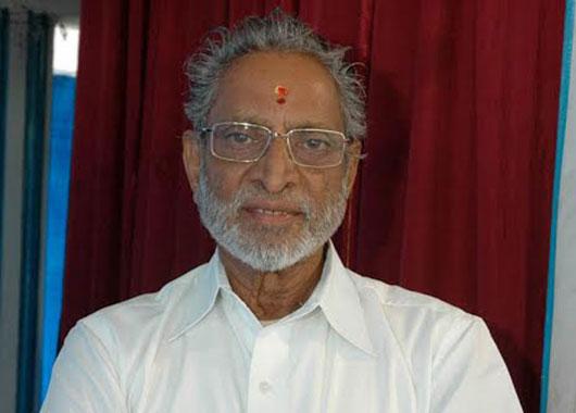 #JagapathiBabu’s father #VBRajendraPrasad passed away 

Check here::►► bit.ly/1KEhkll
